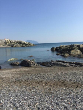 Quarto Mare con giardino